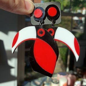 Brand-new Acrylic Toucan Bird Earrings